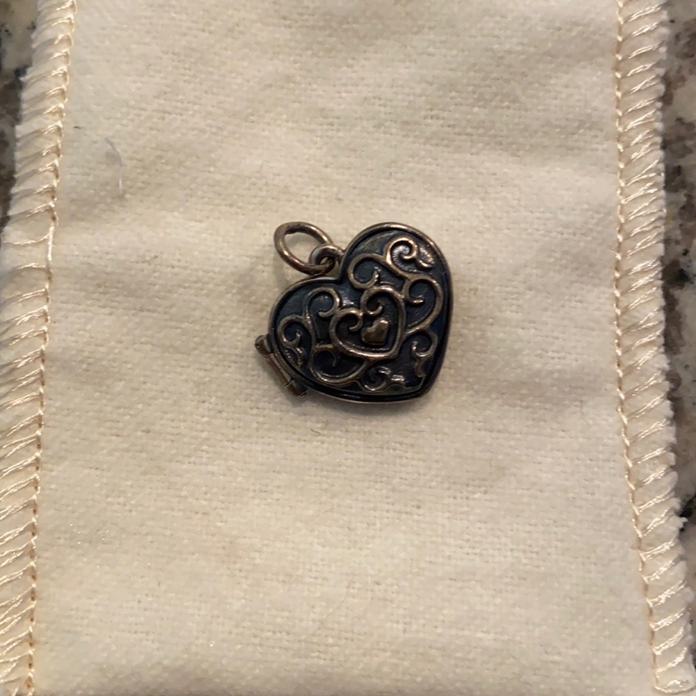 James Avery Retired Heart Ornate Locket